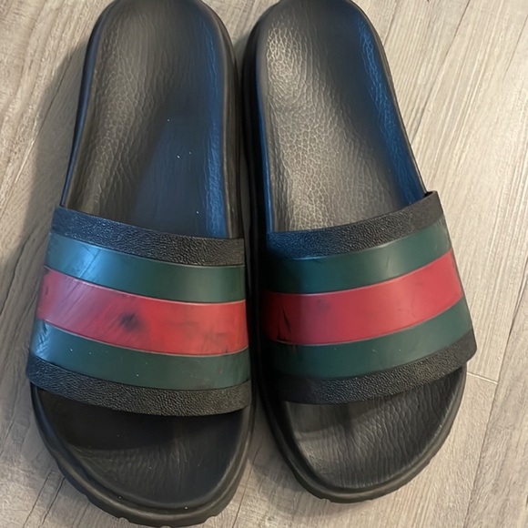 Men’s Gucci Signature Slides - Size 12 - Fair Condition - Picture 4 of 4
